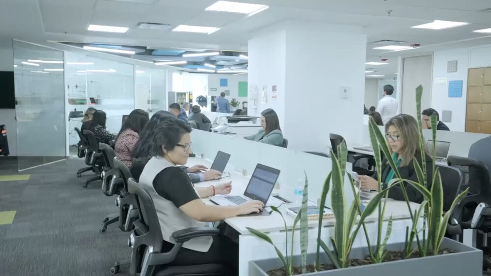 Servicios avanzados de tecnología, infraestructuras de comunicación y ciberseguridad